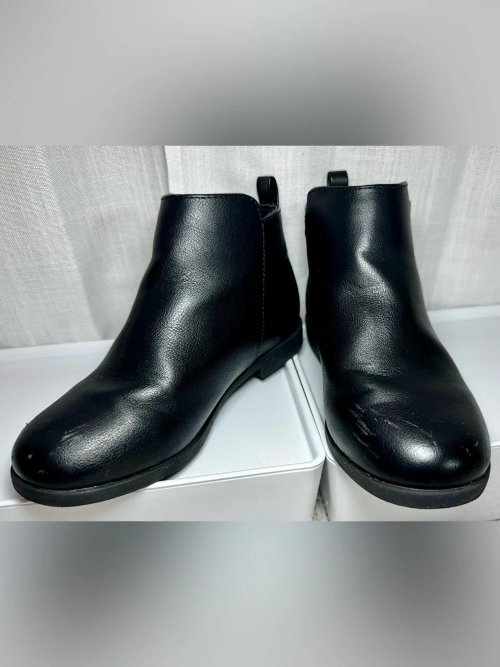 Classic Black Kid’s Chelsea Zip Up Boots - Sleek Leather Ankle Boots